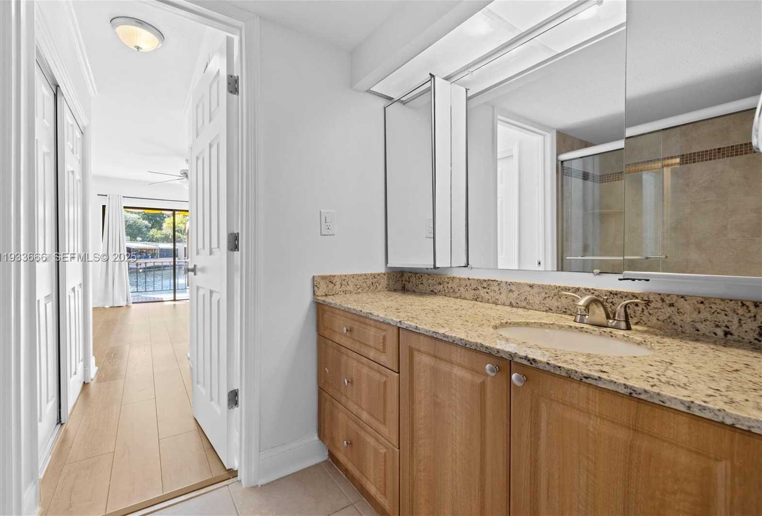 Small Image of 15518 BRAEMAR CT, Miami Lakes Number 15