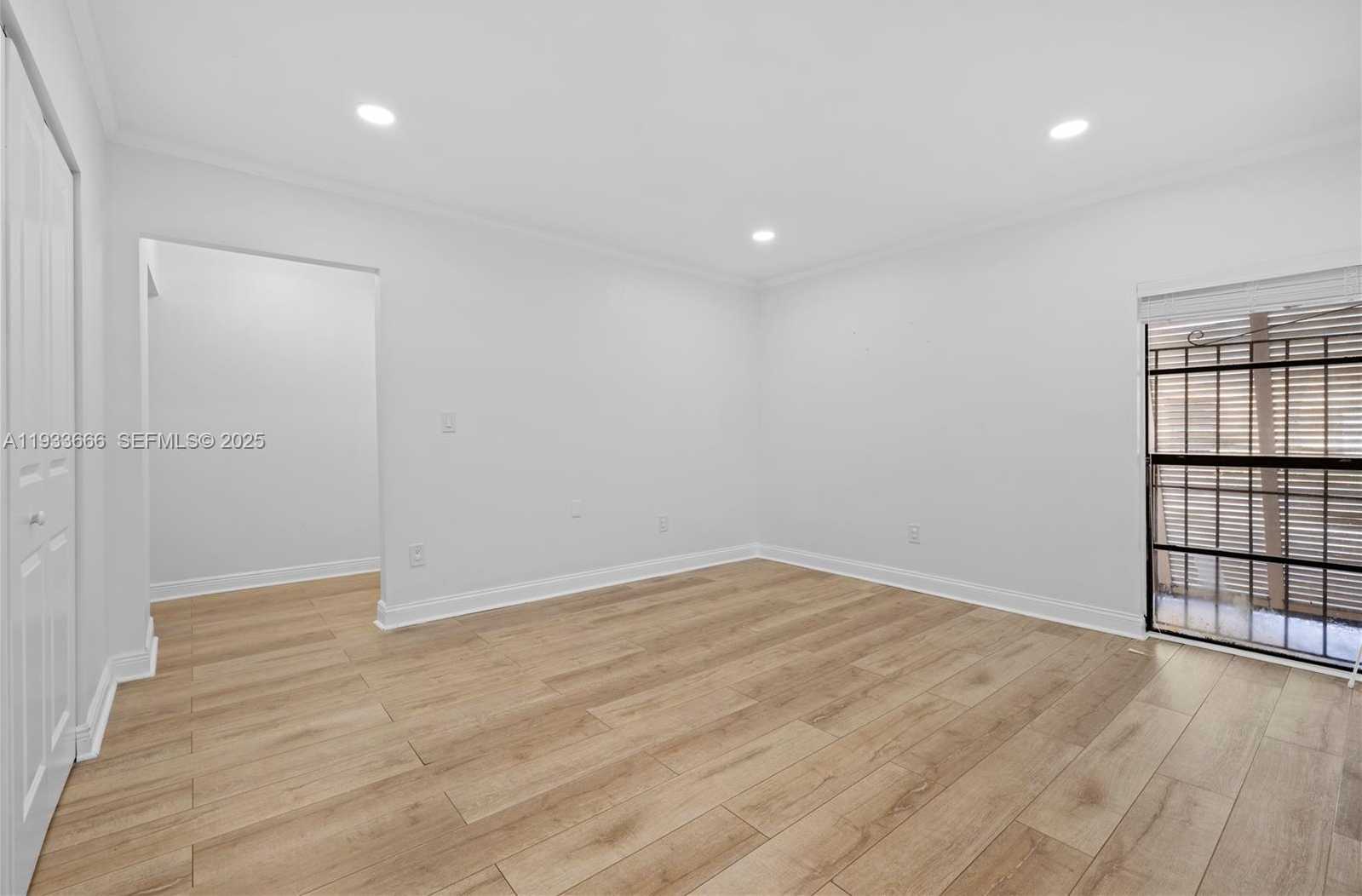 Small Image of 15518 BRAEMAR CT, Miami Lakes Number 18