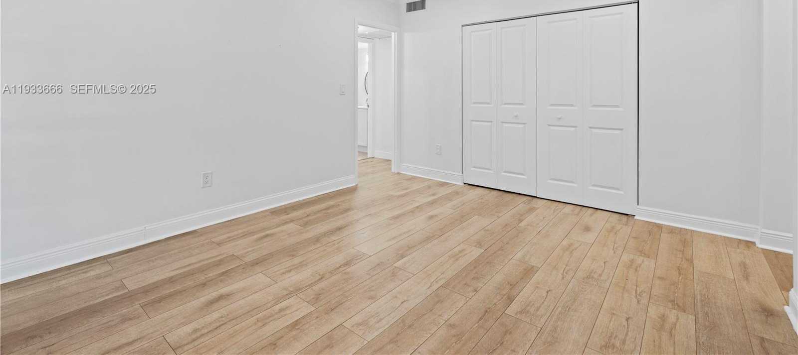 Small Image of 15518 BRAEMAR CT, Miami Lakes Number 19