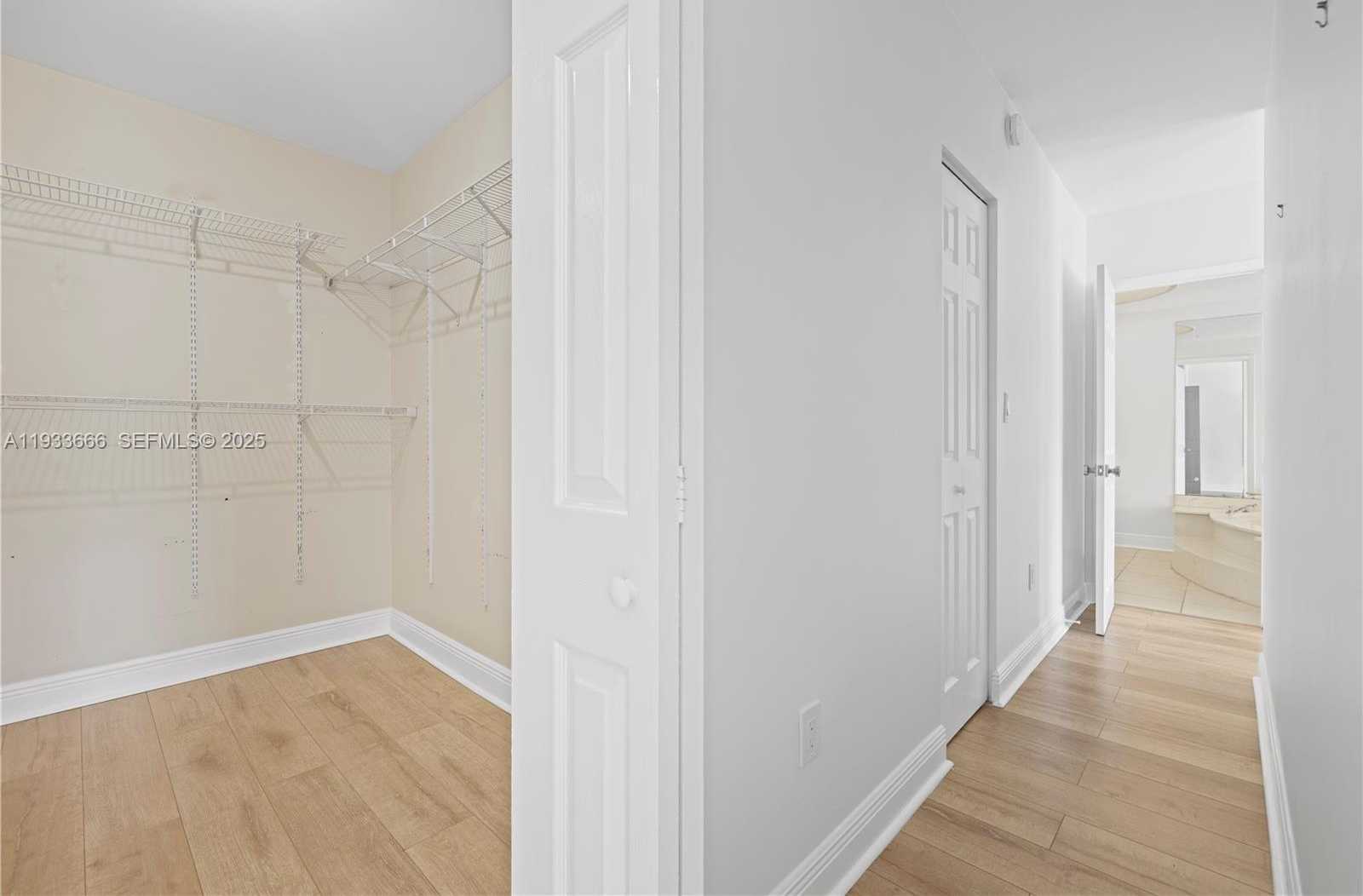 Small Image of 15518 BRAEMAR CT, Miami Lakes Number 30