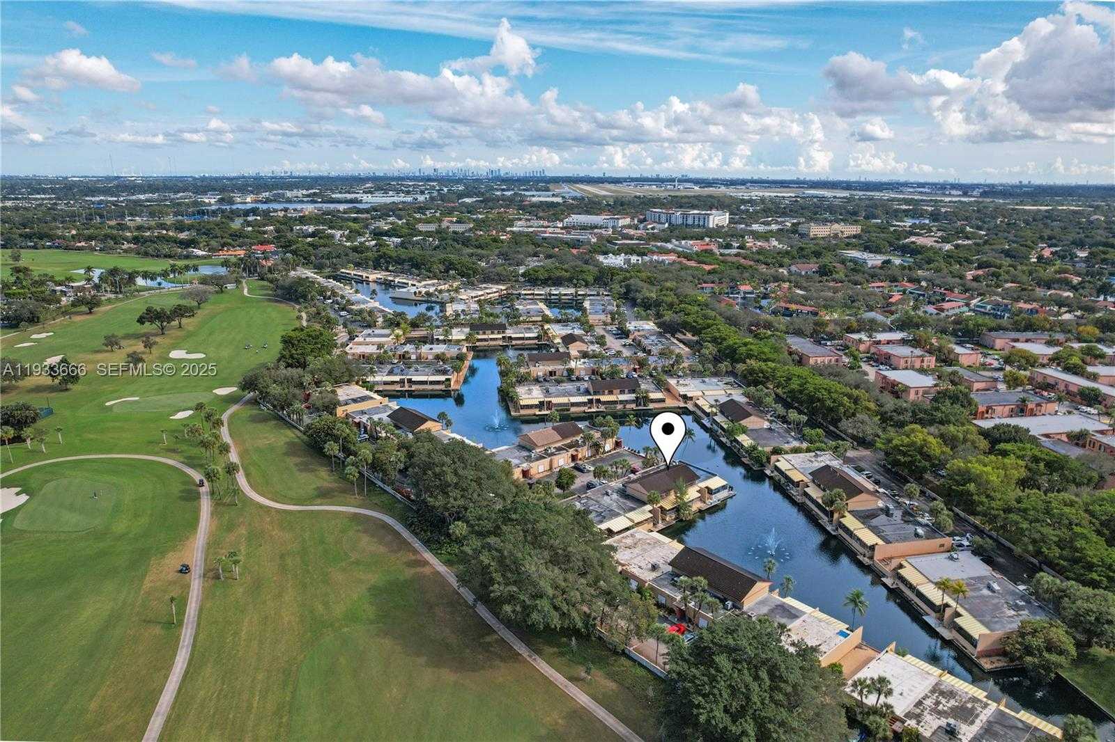 Small Image of 15518 BRAEMAR CT, Miami Lakes Number 32