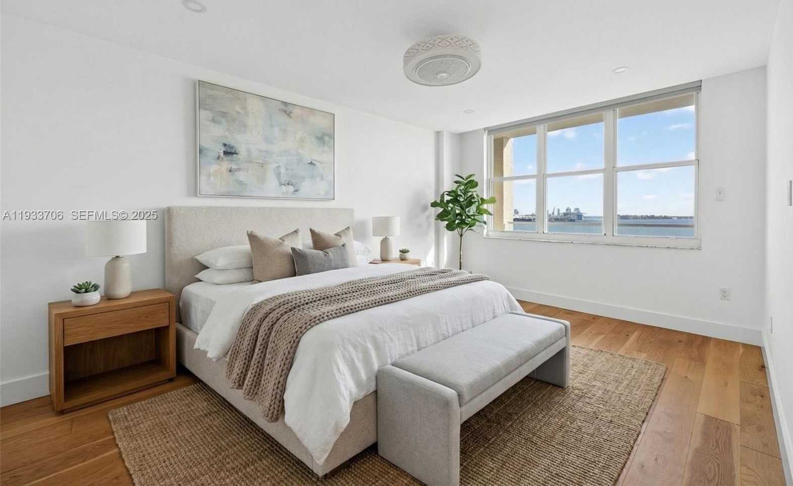 Small Image of 800 CLAUGHTON ISLAND DR #1504, Miami Number 16