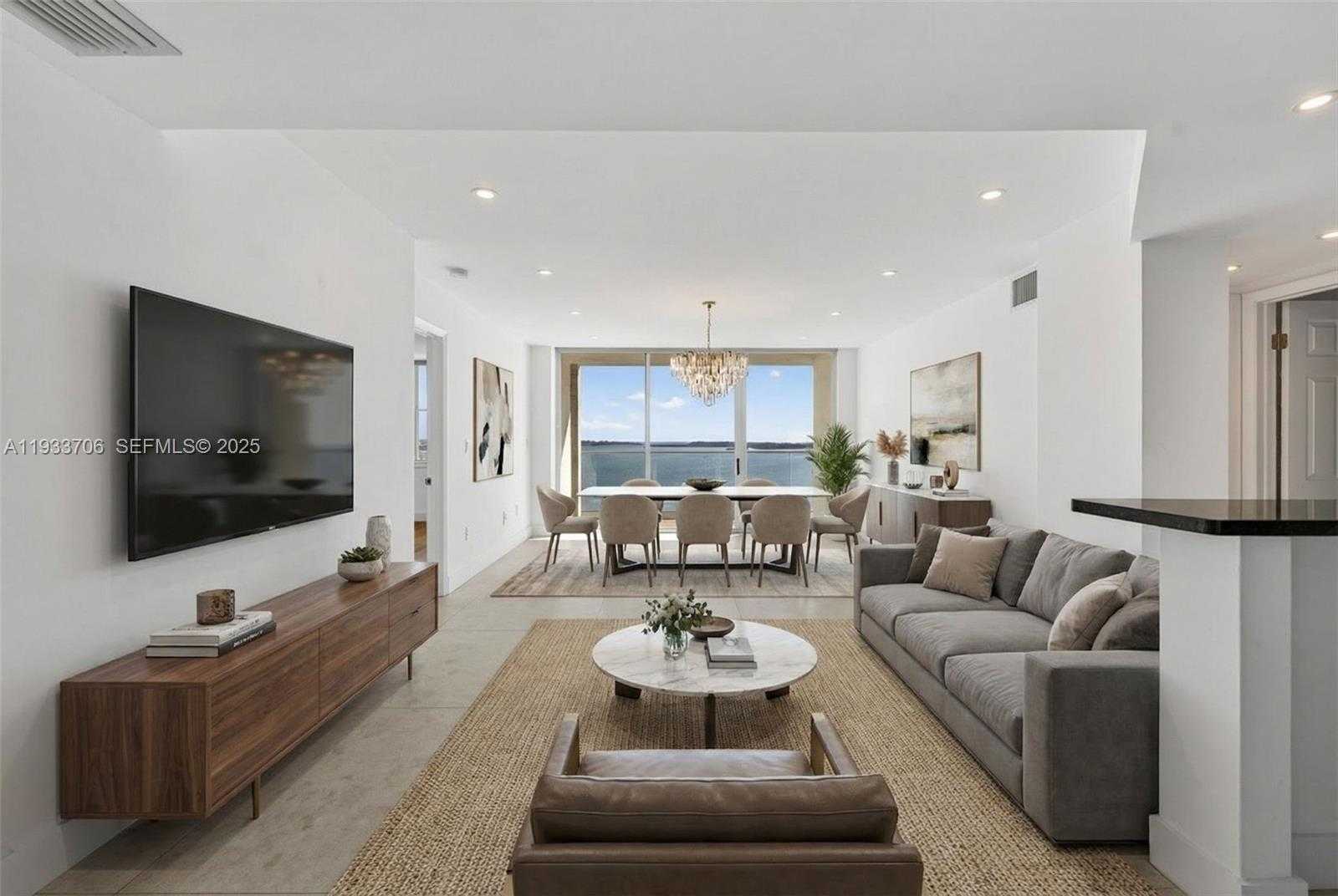 Small Image of 800 CLAUGHTON ISLAND DR #1504, Miami Number 7