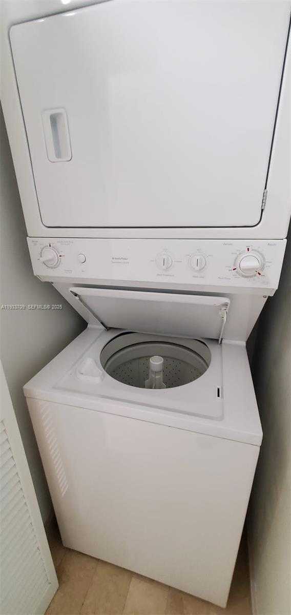 Small Image of 79 SOUTH WEST 12TH ST #2411-S, Miami Number 9