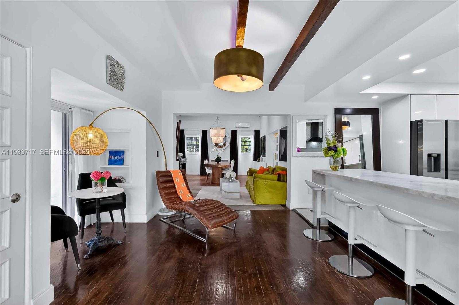 Small Image of 800 NORTH EAST 97TH ST, Miami Shores Number 12