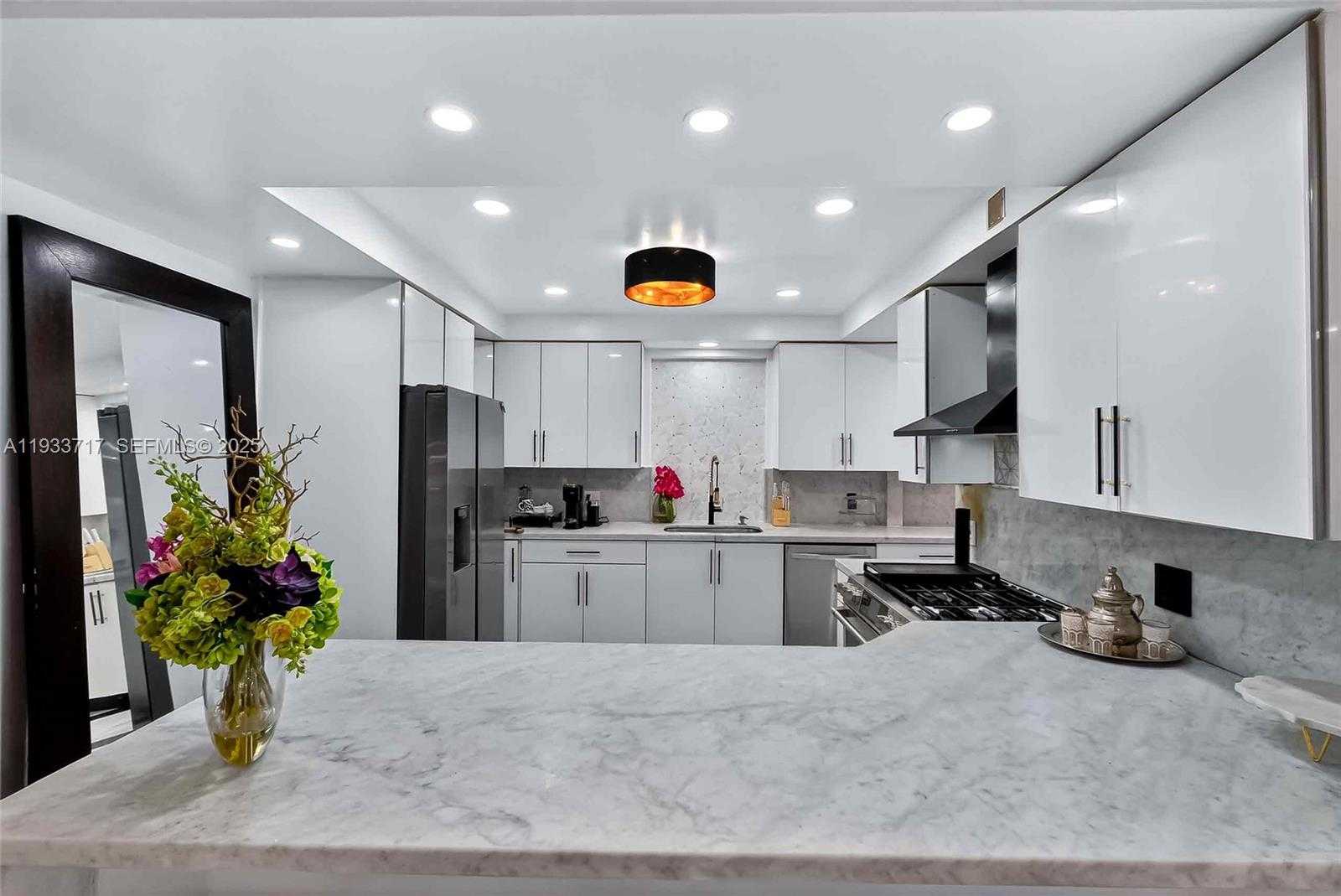 Small Image of 800 NORTH EAST 97TH ST, Miami Shores Number 21