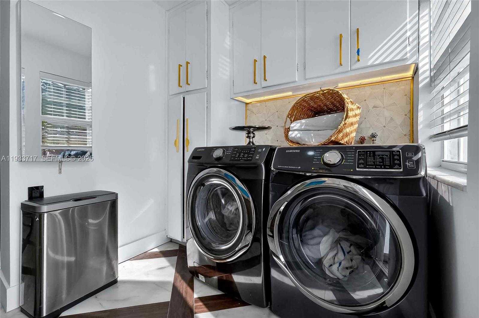 Small Image of 800 NORTH EAST 97TH ST, Miami Shores Number 23