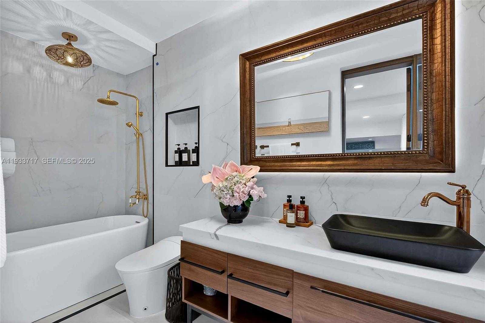 Small Image of 800 NORTH EAST 97TH ST, Miami Shores Number 29