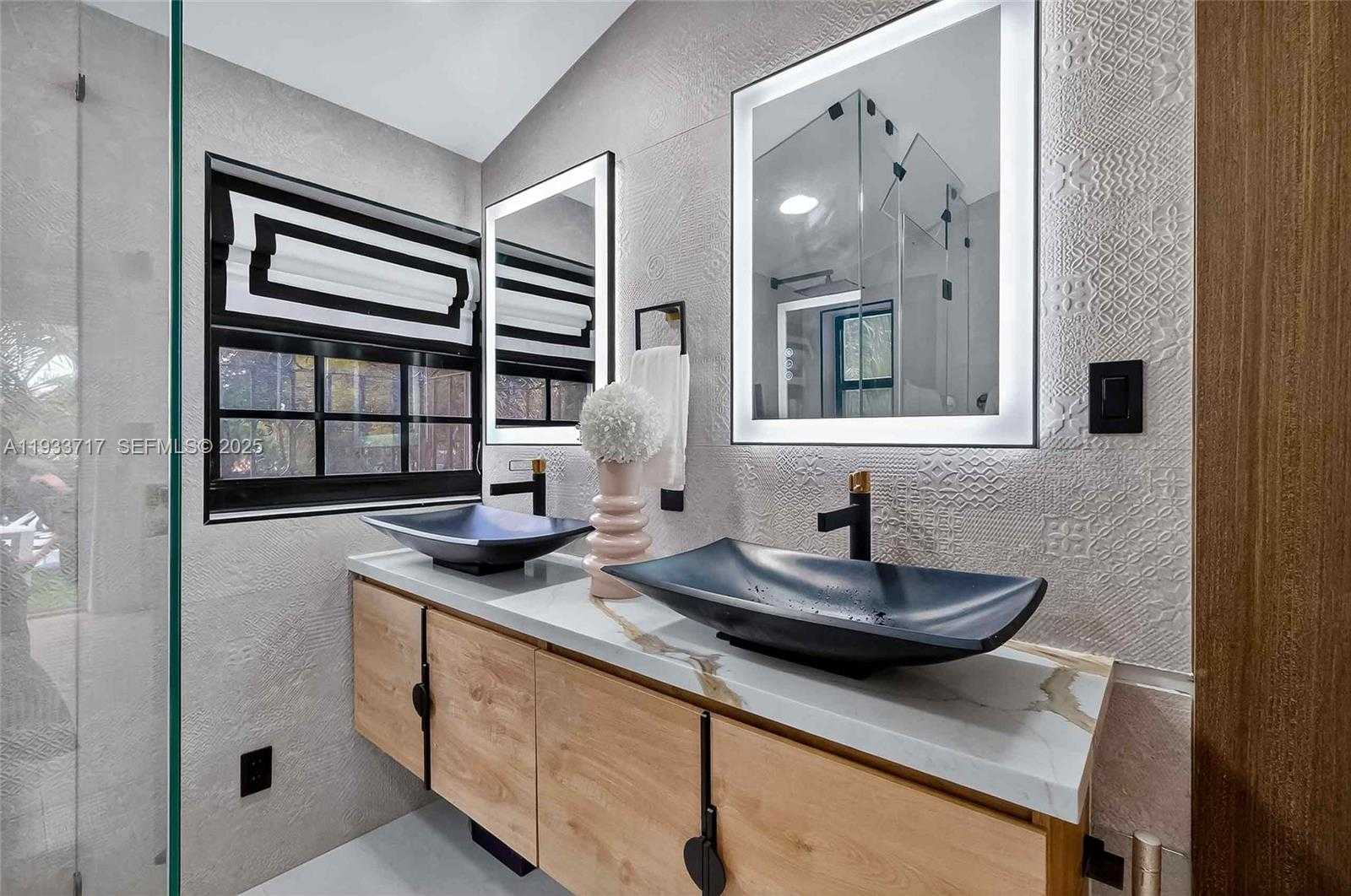 Small Image of 800 NORTH EAST 97TH ST, Miami Shores Number 34