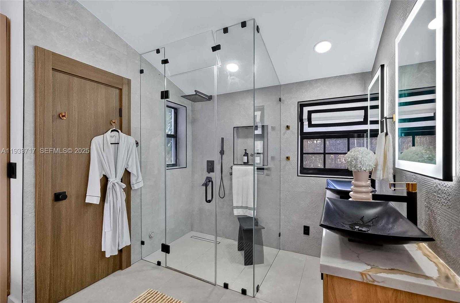 Small Image of 800 NORTH EAST 97TH ST, Miami Shores Number 35