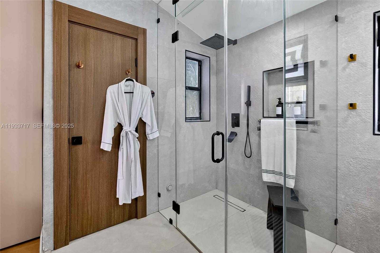 Small Image of 800 NORTH EAST 97TH ST, Miami Shores Number 36