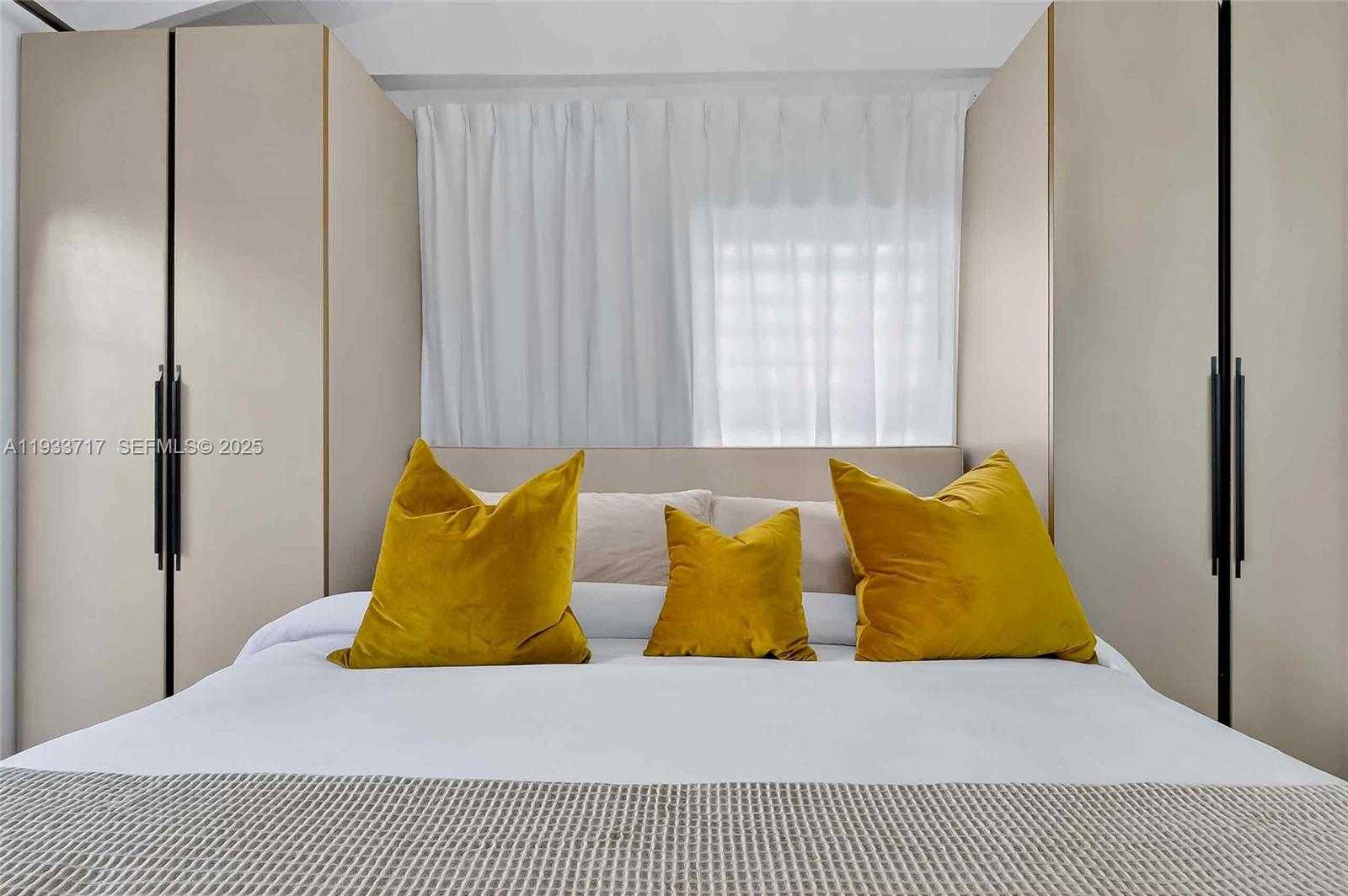 Small Image of 800 NORTH EAST 97TH ST, Miami Shores Number 44