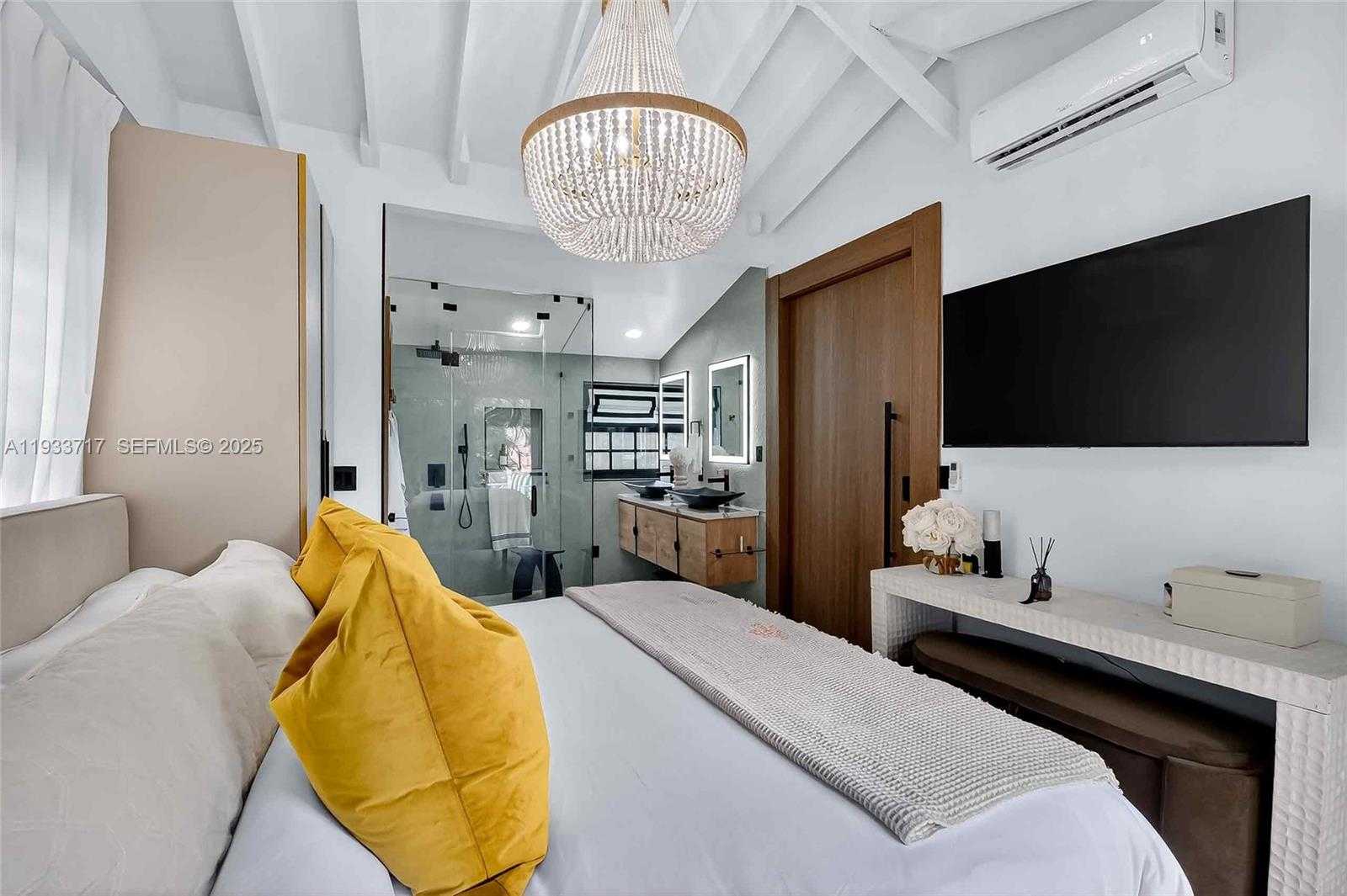 Small Image of 800 NORTH EAST 97TH ST, Miami Shores Number 48