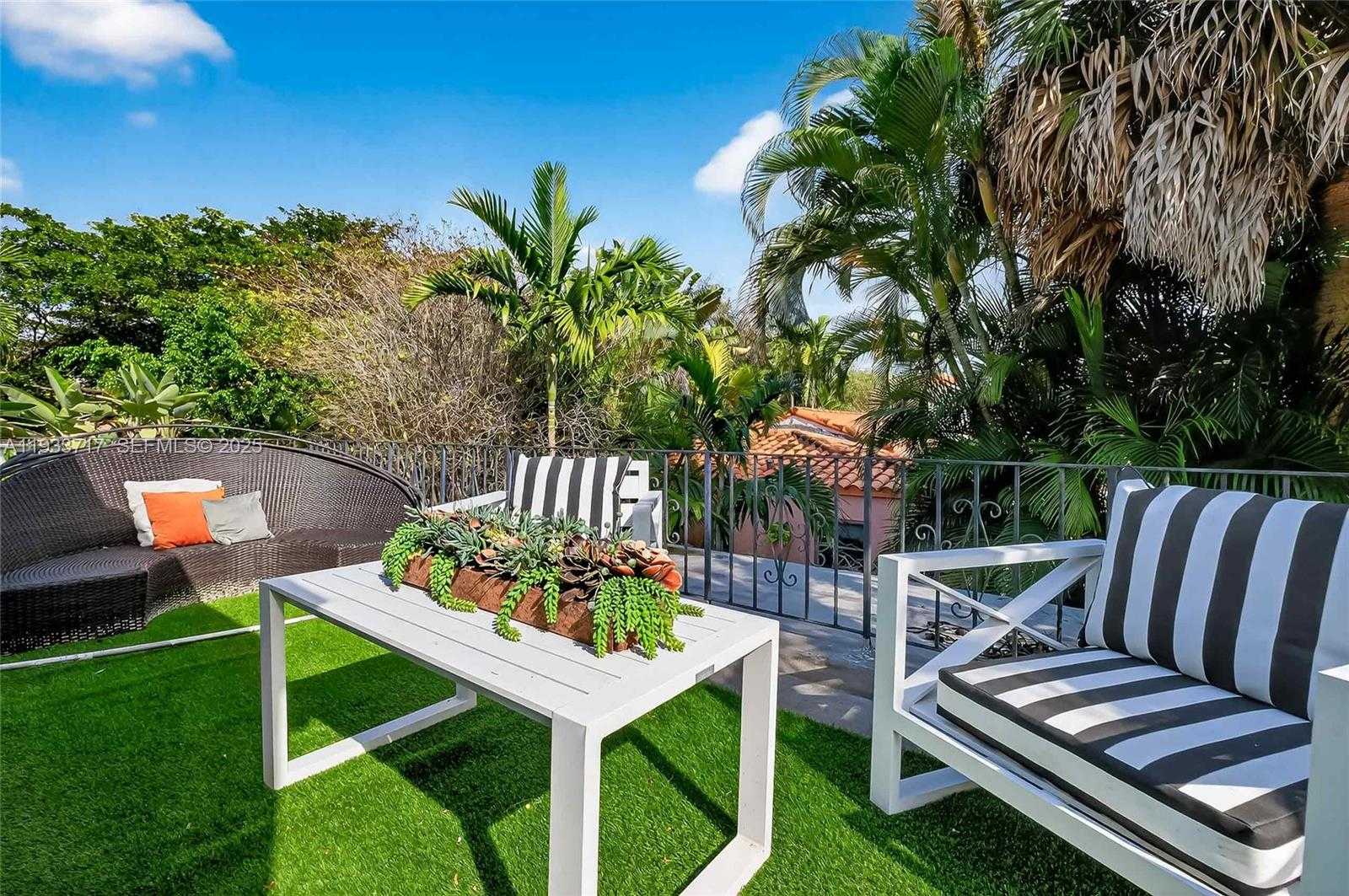 Small Image of 800 NORTH EAST 97TH ST, Miami Shores Number 51