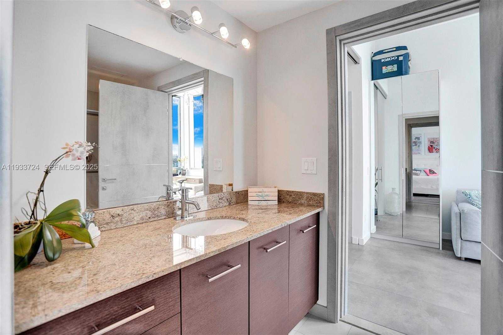 Small Image of 3029 NORTH EAST 188TH ST #814, Aventura Number 25