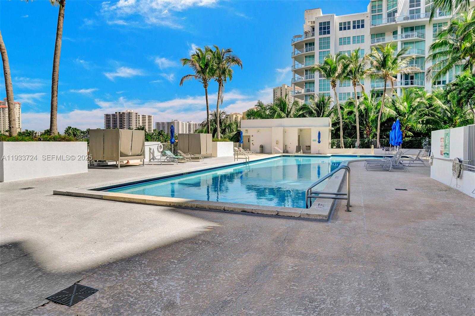 Small Image of 3029 NORTH EAST 188TH ST #814, Aventura Number 34