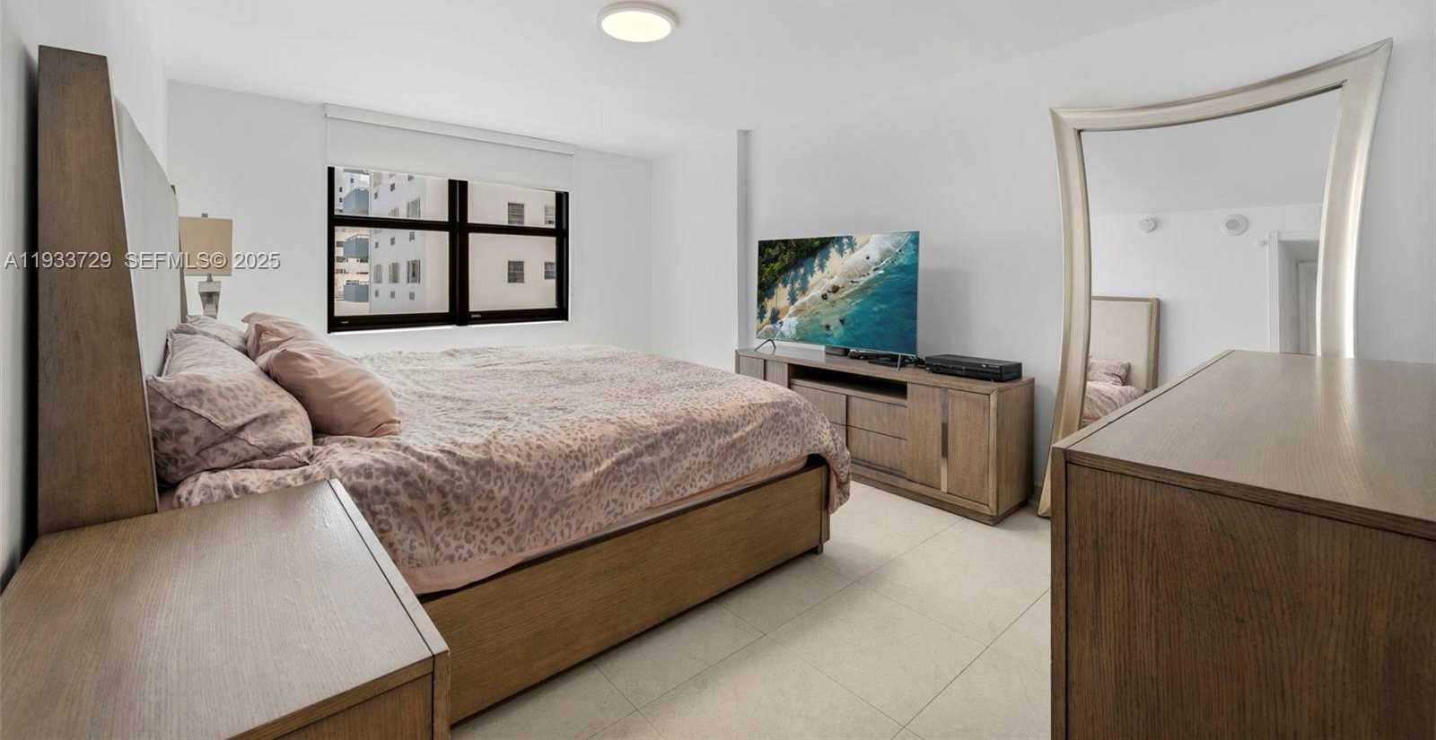 Small Image of 4301 COLLINS AVE #605, Miami Beach Number 11