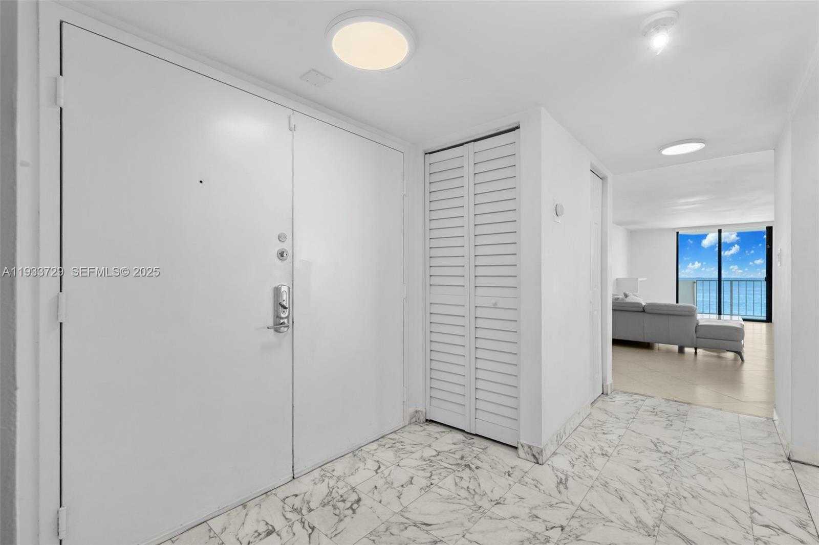 Small Image of 4301 COLLINS AVE #605, Miami Beach Number 23