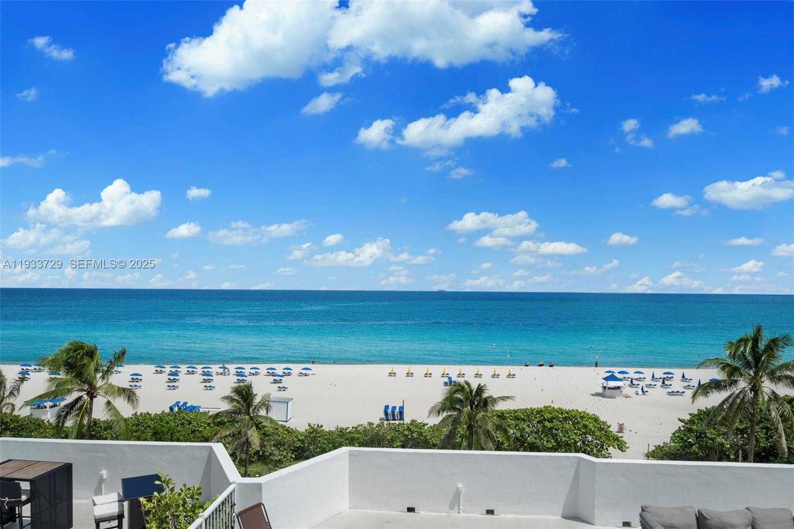 Small Image of 4301 COLLINS AVE #605, Miami Beach Number 3