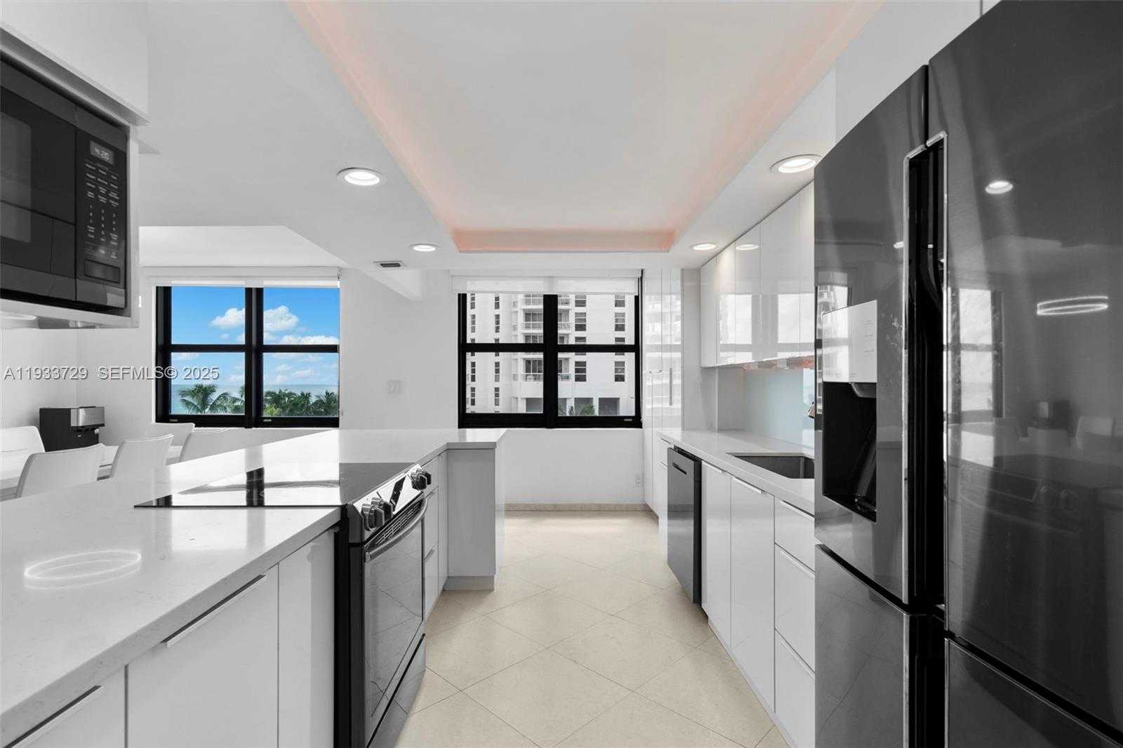 Small Image of 4301 COLLINS AVE #605, Miami Beach Number 7
