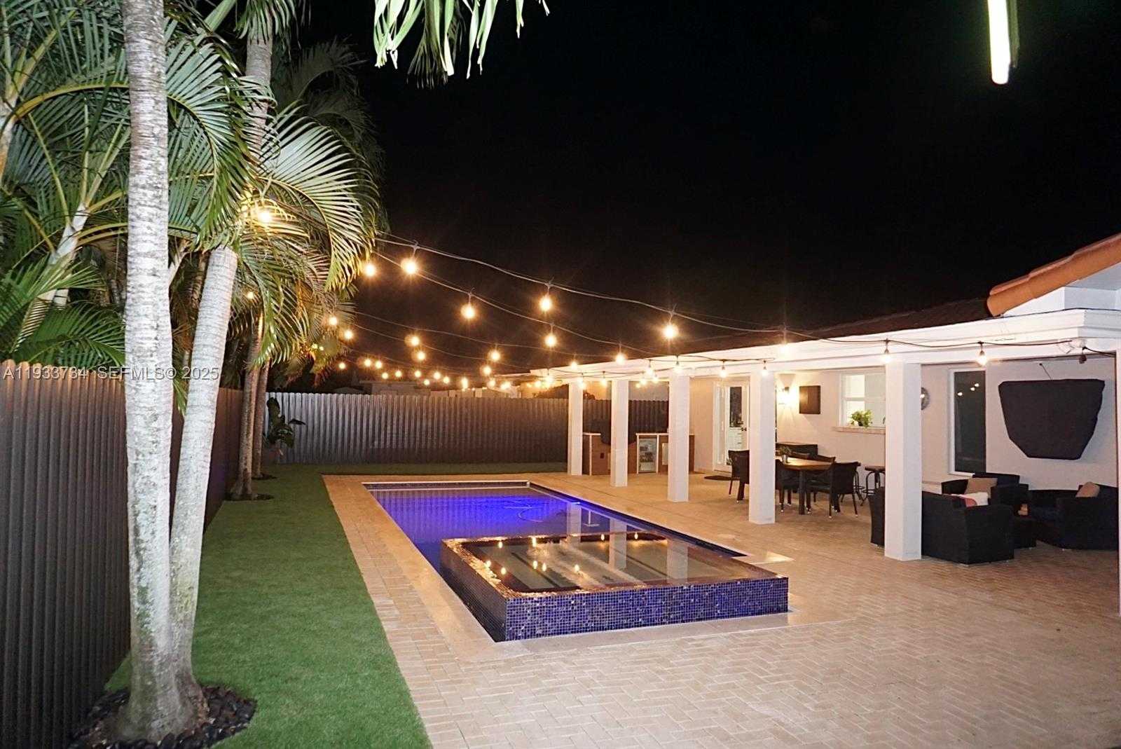 Small Image of 10350 SOUTH WEST 16TH ST, Miami Number 48