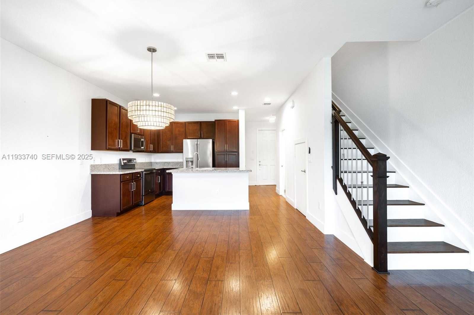 Small Image of 4652 HORSESHOE CIRCLE, Davie Number 16