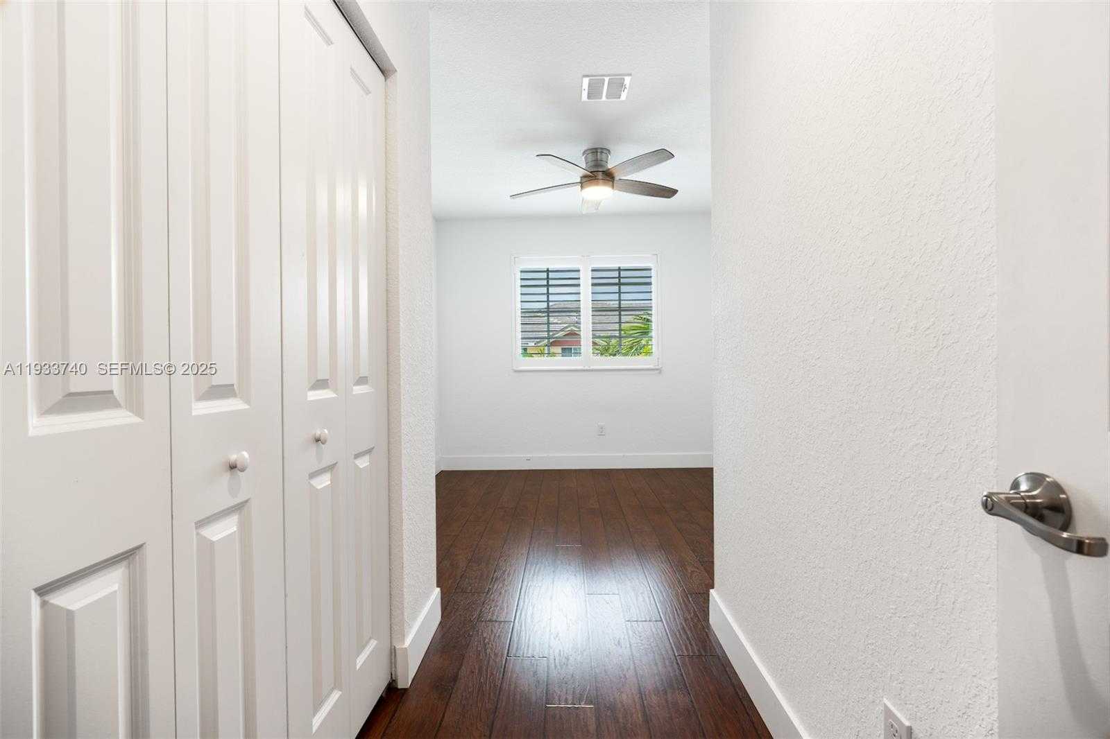 Small Image of 4652 HORSESHOE CIRCLE, Davie Number 20