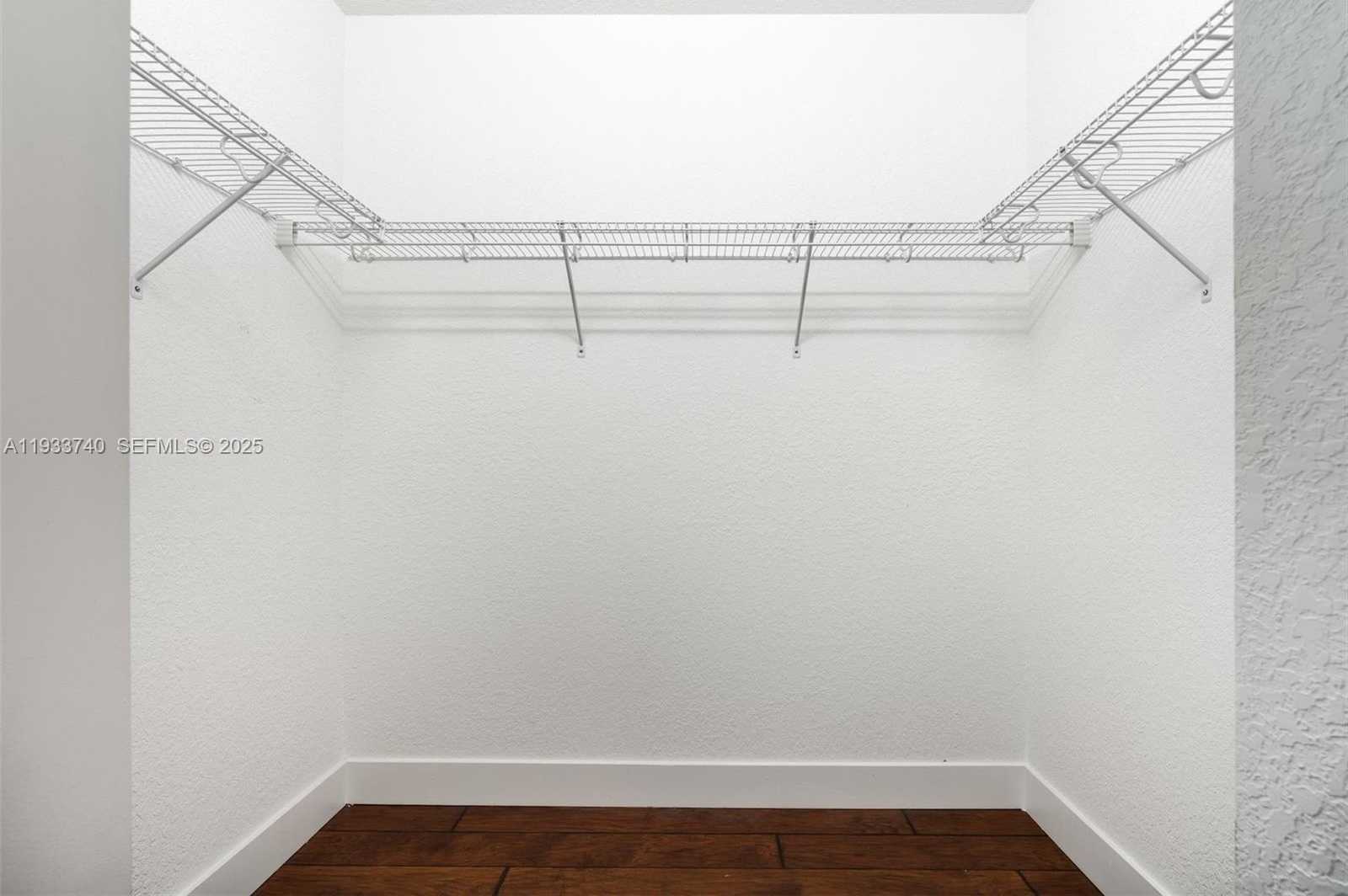 Small Image of 4652 HORSESHOE CIRCLE, Davie Number 27