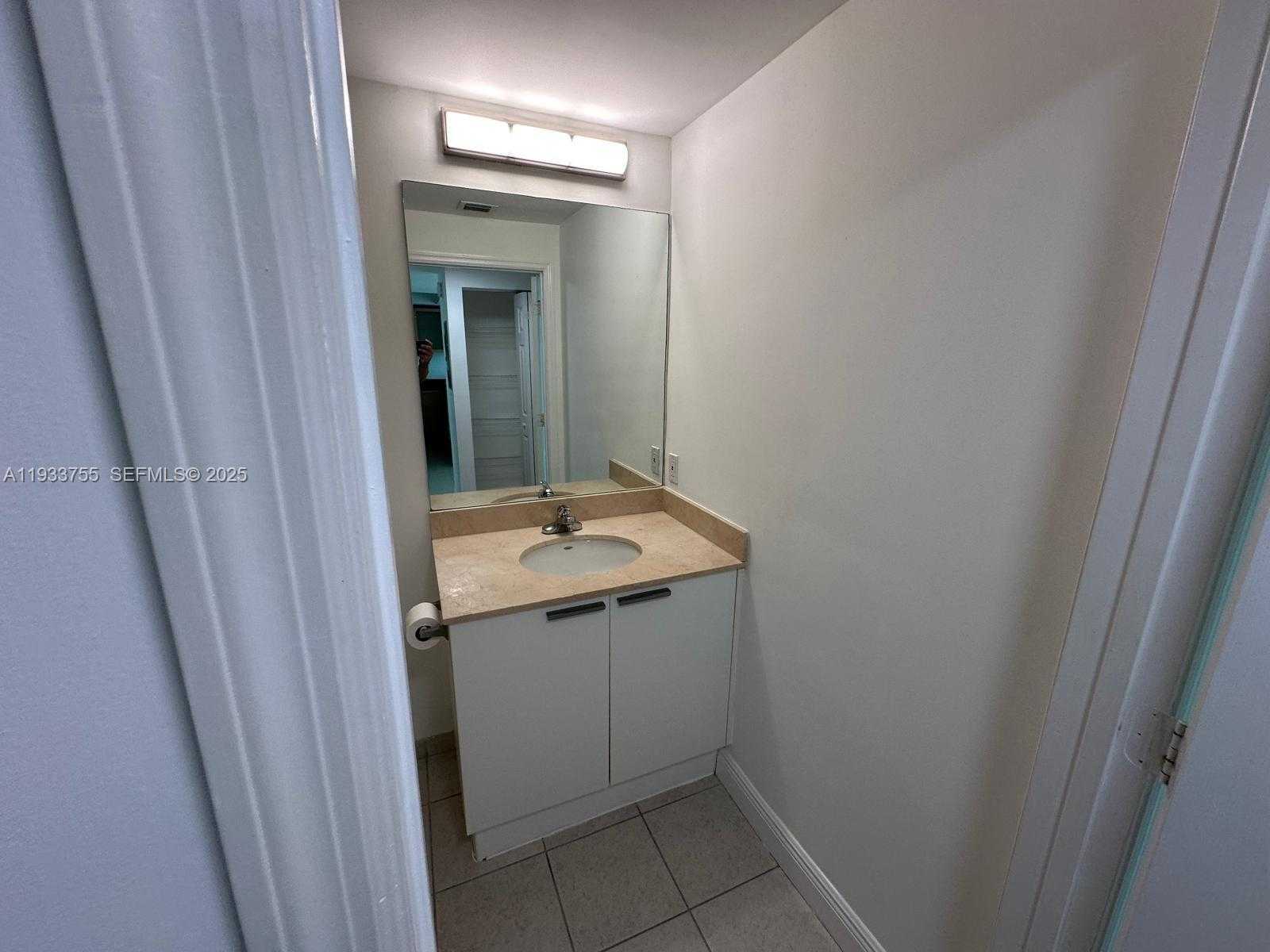 Small Image of 140 SOUTH DIXIE HWY #631, Hollywood Number 17