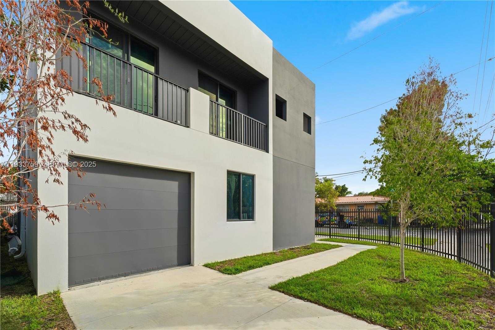 Small Image of 1393 NORTH WEST 31ST ST #A, Miami Number 2