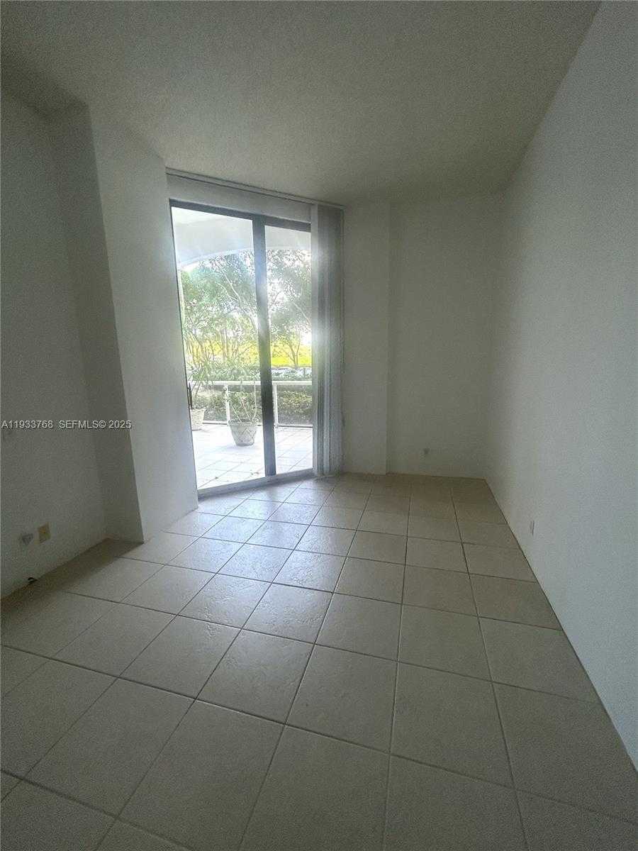 Small Image of 3640 YACHT CLUB DR #104, Aventura Number 6