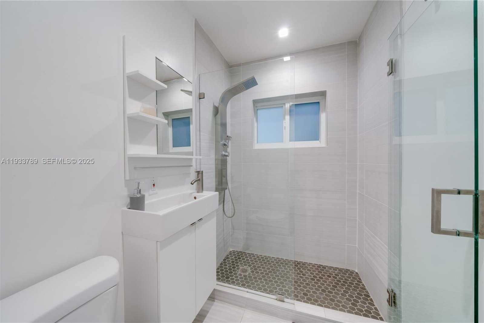 Small Image of 125 NORTH WEST 88TH ST, El Portal Number 13