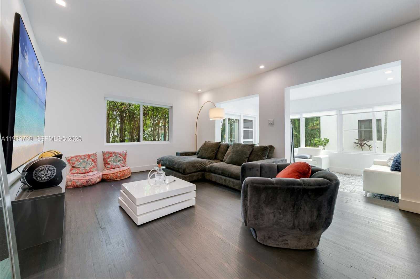 Small Image of 125 NORTH WEST 88TH ST, El Portal Number 8