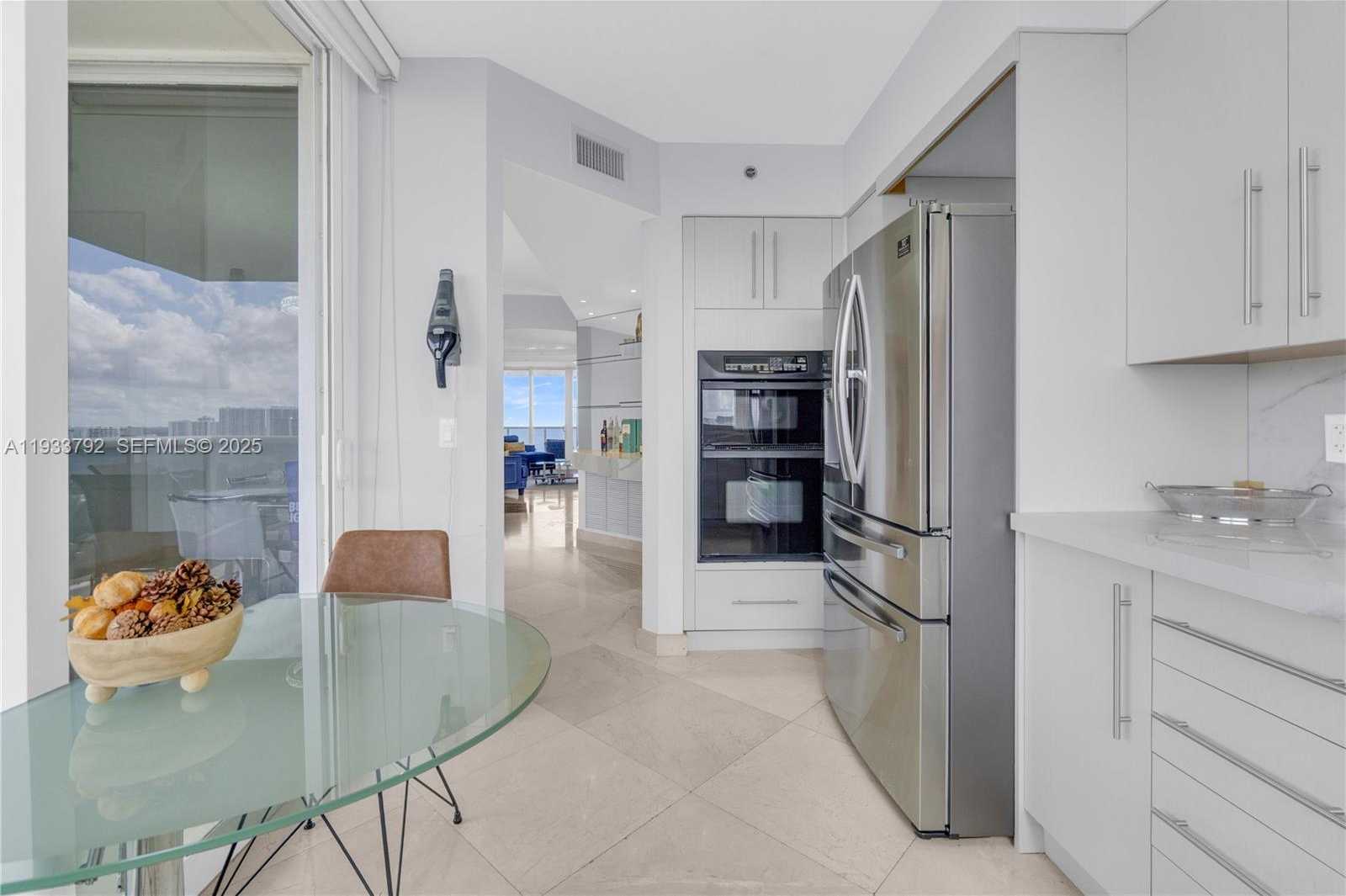 Small Image of 19111 COLLINS AVE #1607, Sunny Isles Beach Number 5
