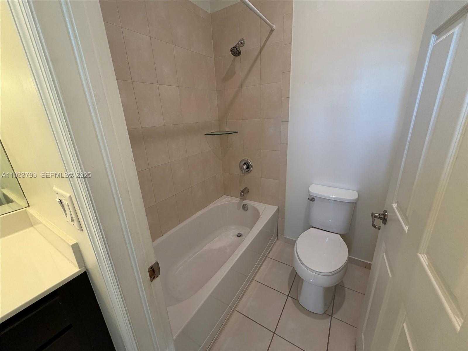 Small Image of 3501 WEST 92ND PL, Hialeah Number 15