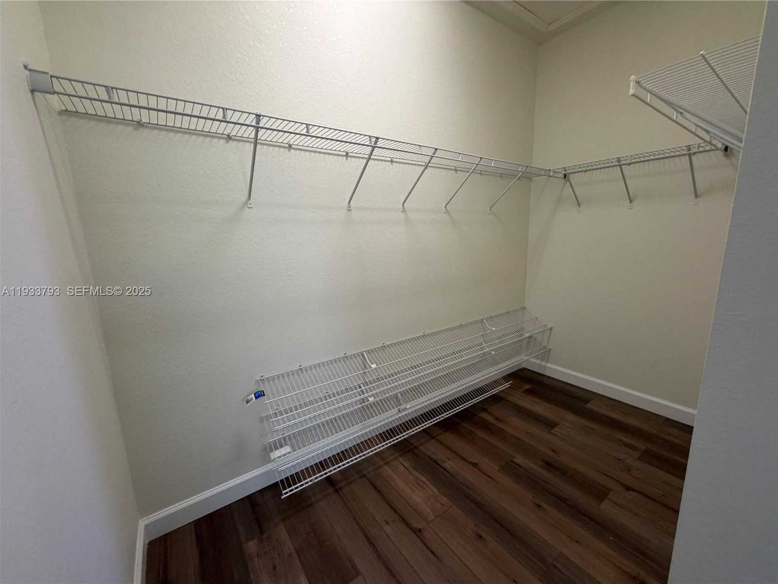 Small Image of 3501 WEST 92ND PL, Hialeah Number 22