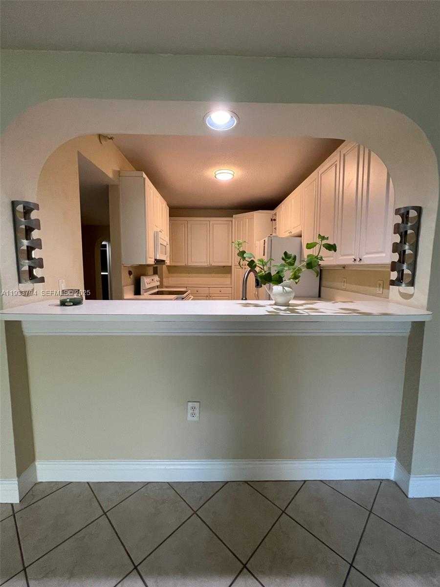 Small Image of 10710 NORTH WEST 66TH ST #103, Doral Number 11