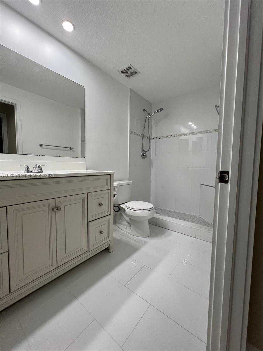 Small Image of 10710 NORTH WEST 66TH ST #103, Doral Number 17