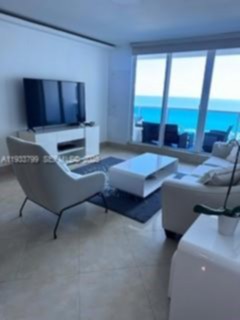 Small Image of 2301 COLLINS AVE #1025, Miami Beach Number 4