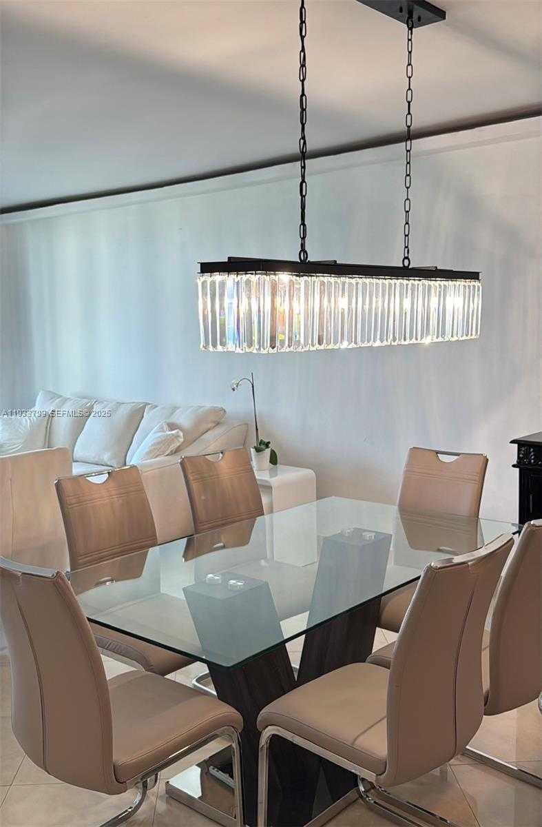 Small Image of 2301 COLLINS AVE #1025, Miami Beach Number 6