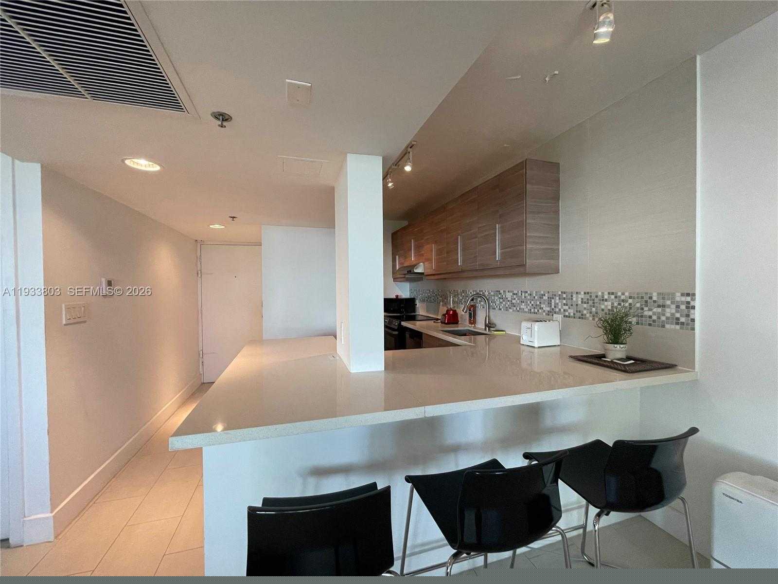 Small Image of 100 LINCOLN RD #440, Miami Beach Number 4