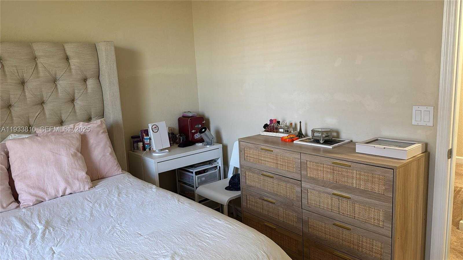 Small Image of 8437 BLUE COVE WAY #8437, Parkland Number 13