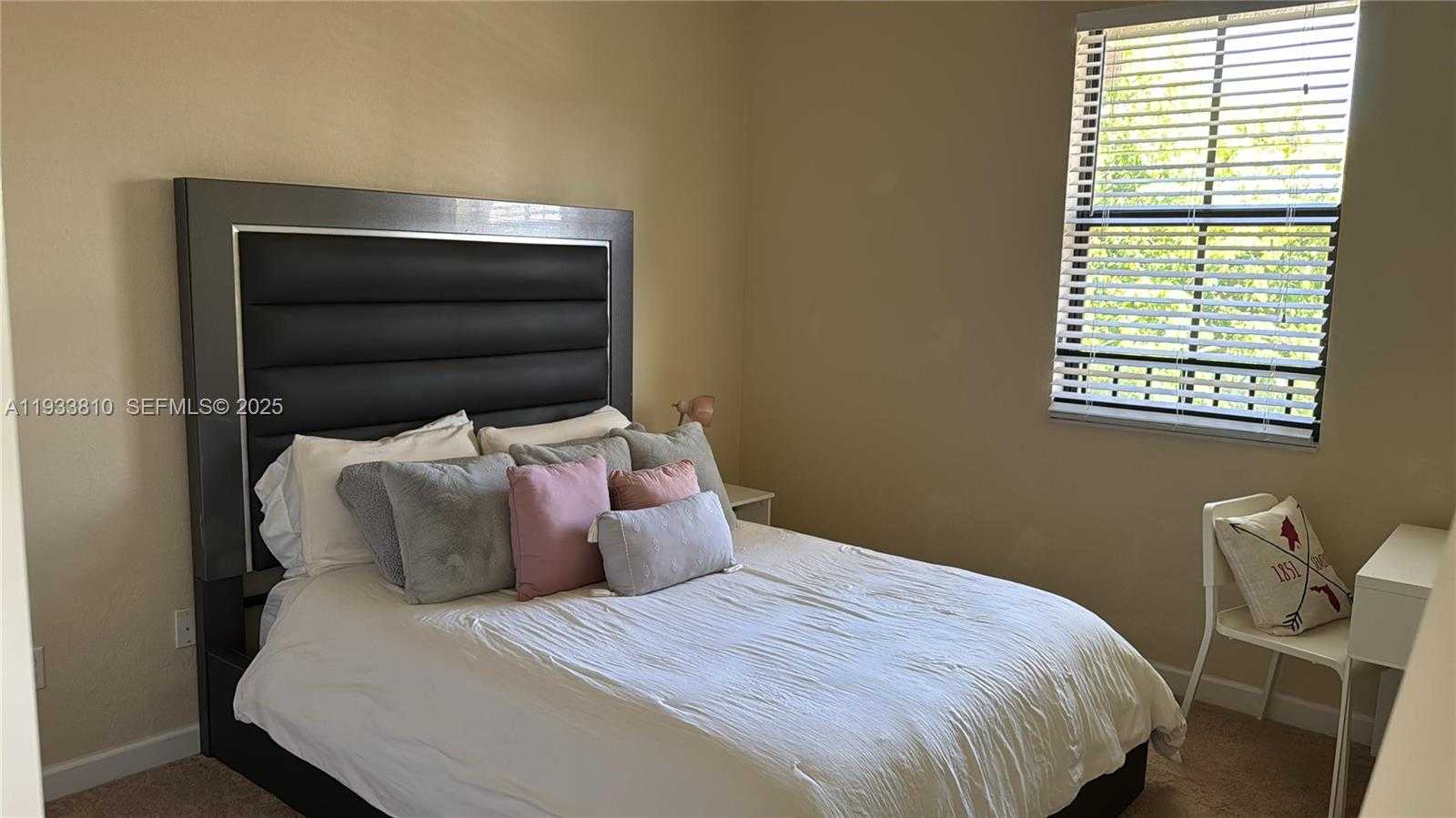 Small Image of 8437 BLUE COVE WAY #8437, Parkland Number 16