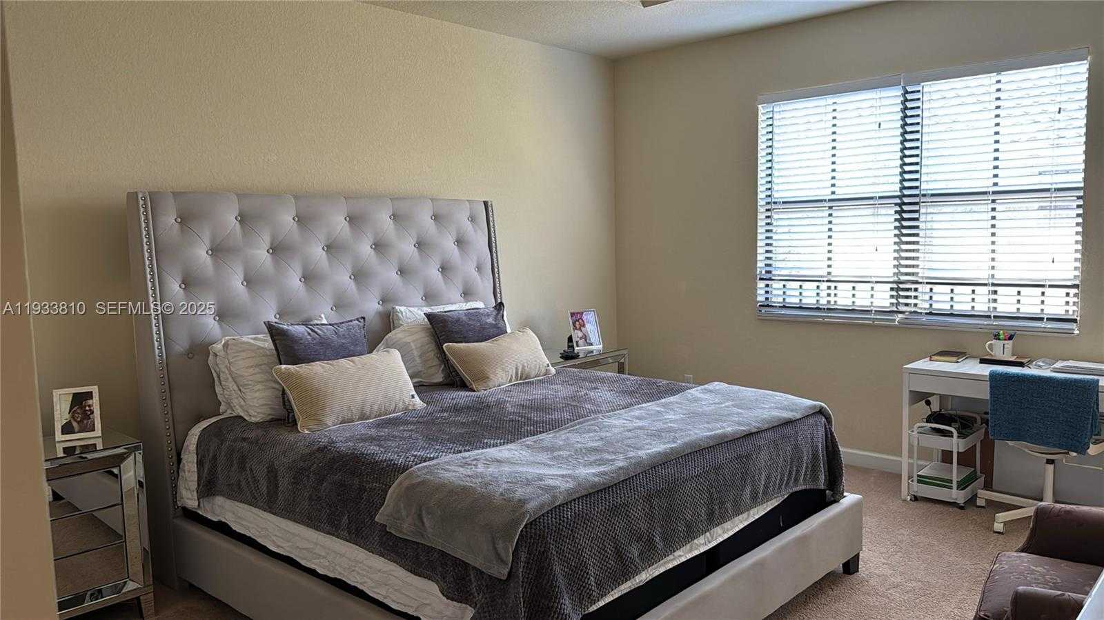 Small Image of 8437 BLUE COVE WAY #8437, Parkland Number 8