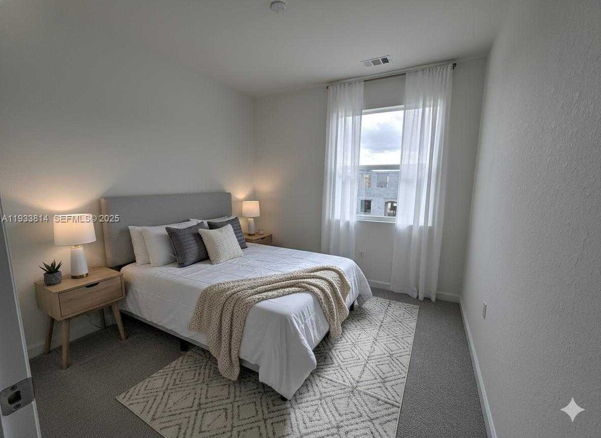 Small Image of Florida City Number 11