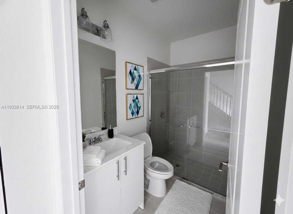 Small Image of Florida City Number 3