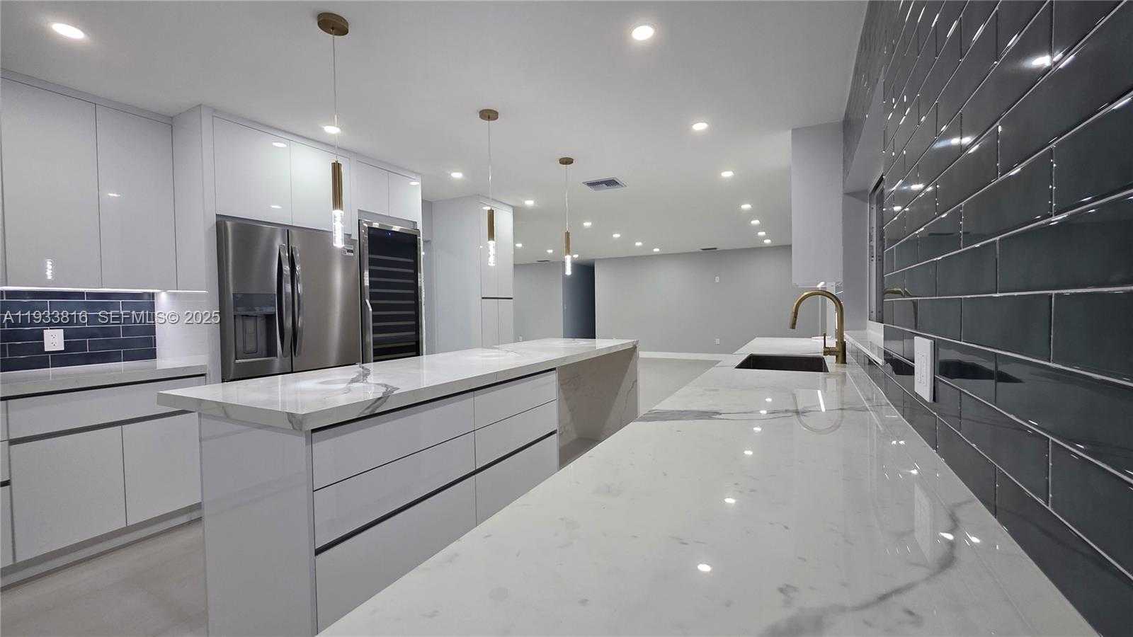 Small Image of 10540 SOUTH WEST 125TH ST, Miami Number 7