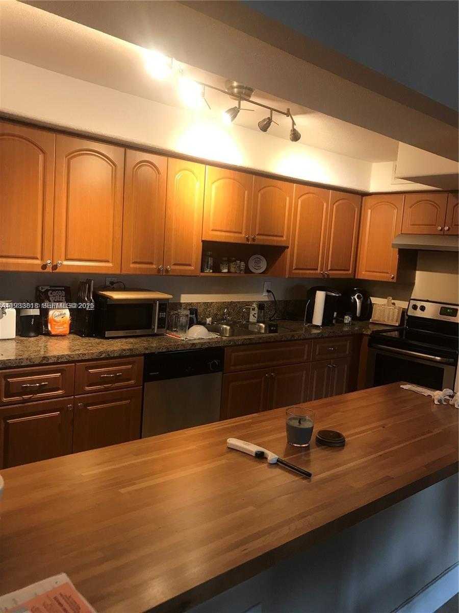 Small Image of 7907 SOUTH WEST 104TH ST #203H, Miami Number 3