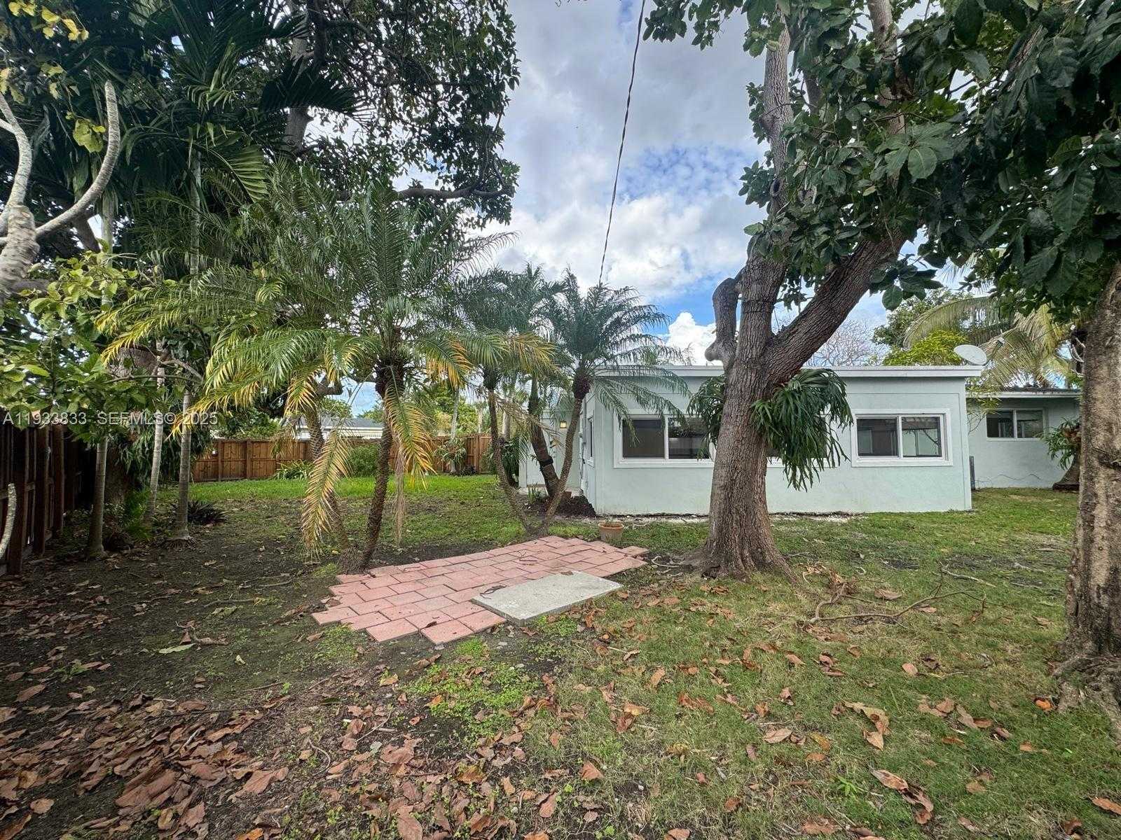 Small Image of 18600 SOUTH WEST 97TH AVE, Cutler Bay Number 19