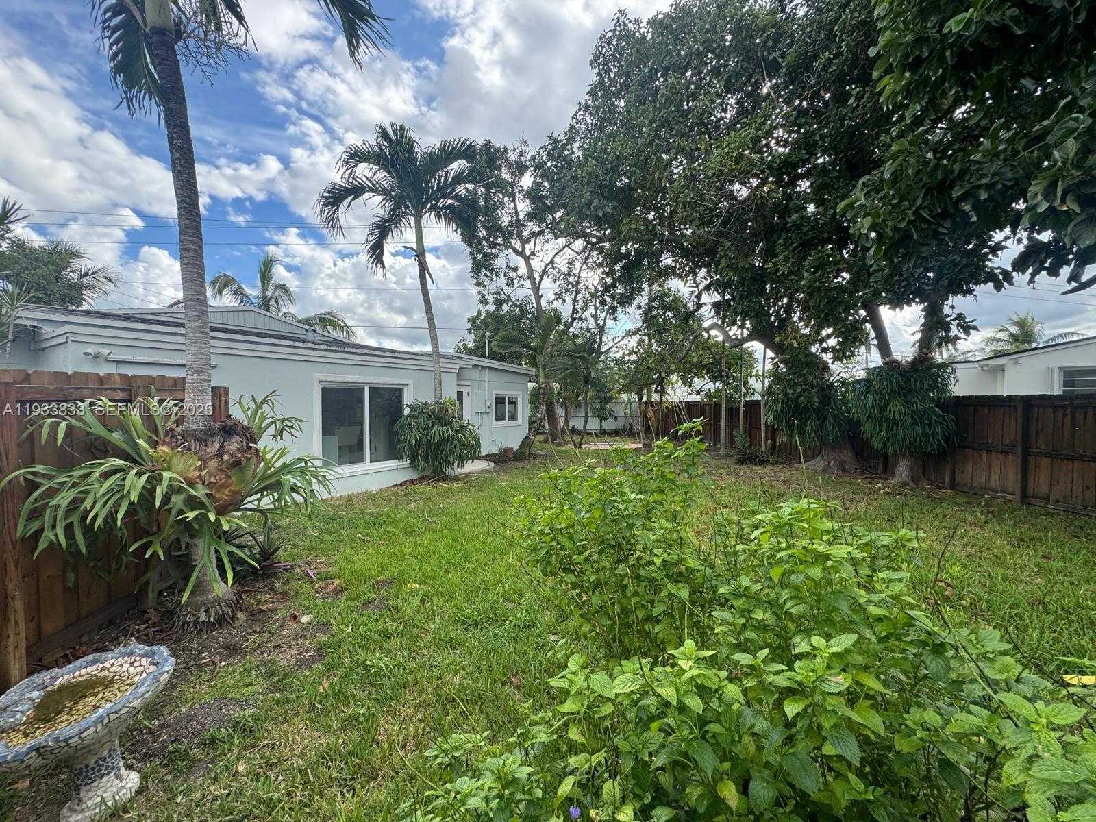 Small Image of 18600 SOUTH WEST 97TH AVE, Cutler Bay Number 20